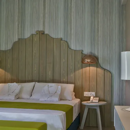 Szálloda Elia Bettolo 3*